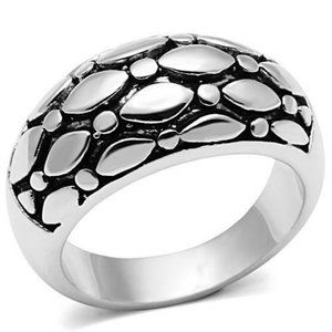 Silver Cobblestone Cocktail Ring Size 6 7 8 9